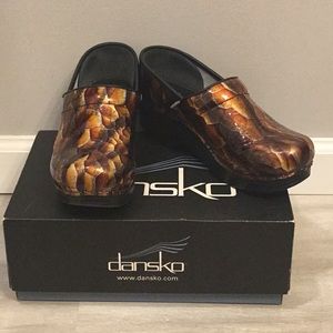 Tigers Eye Patterned Dansko